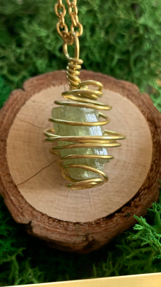 Ciondolo spirale con cristallo di Peridoto