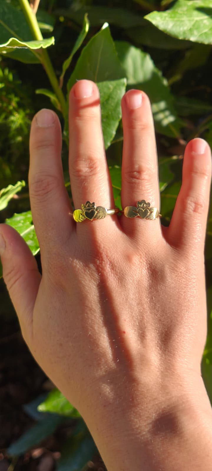 Anello Claddagh dorato